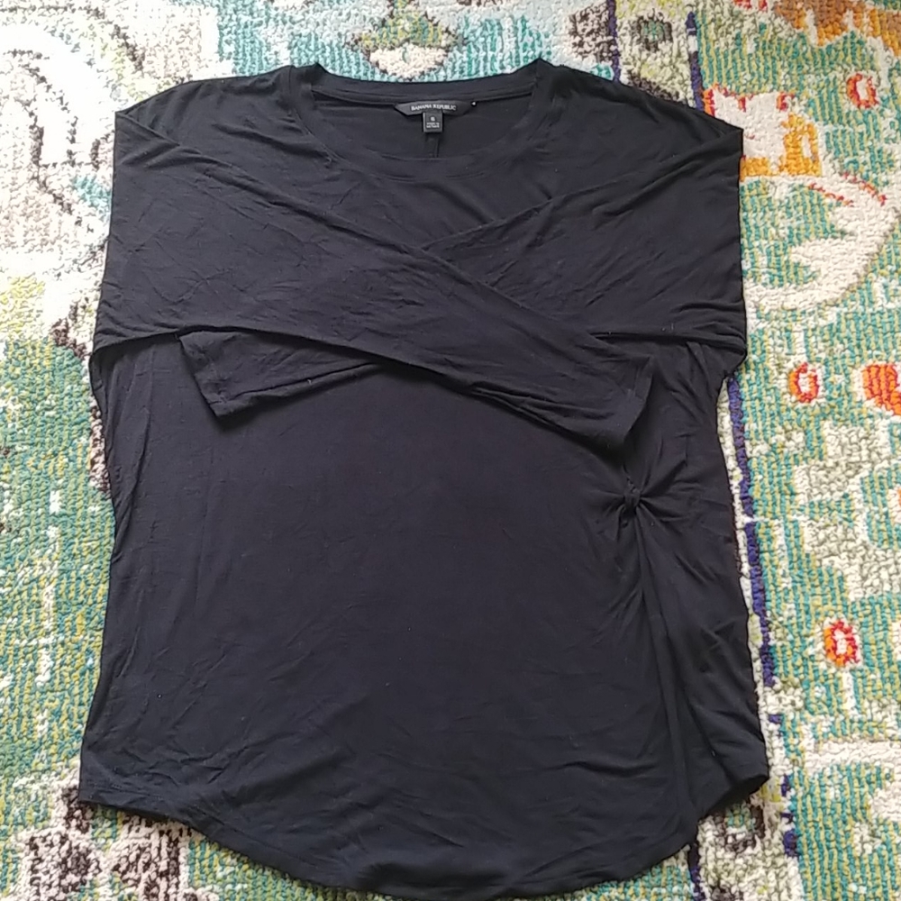 Banana Republic black twist long sleeve tee
